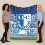 1. FC Magdeburg Magdeburger Fans feiern ihre Mannschaft Fleecedecke – Decke