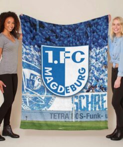 1. FC Magdeburg Magdeburger Fans feiern ihre Mannschaft Fleecedecke - Decke
