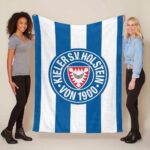 Holstein Kiel FC Kieler SV Holstein 1900 blauer Hintergrund 10 Fleecedecke – Decke